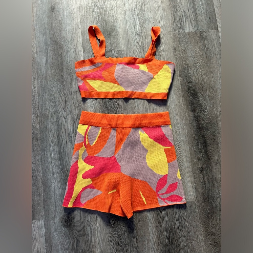 Two Piece Set - Picture 2 of 4